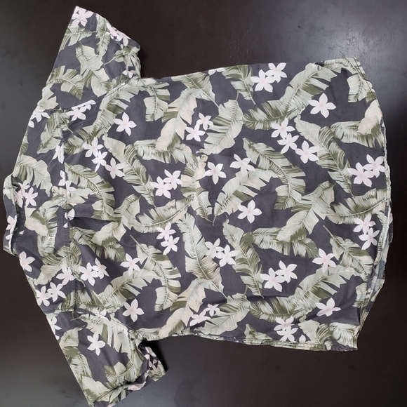 Pacsun short sleeve button down - Picture 2 of 4